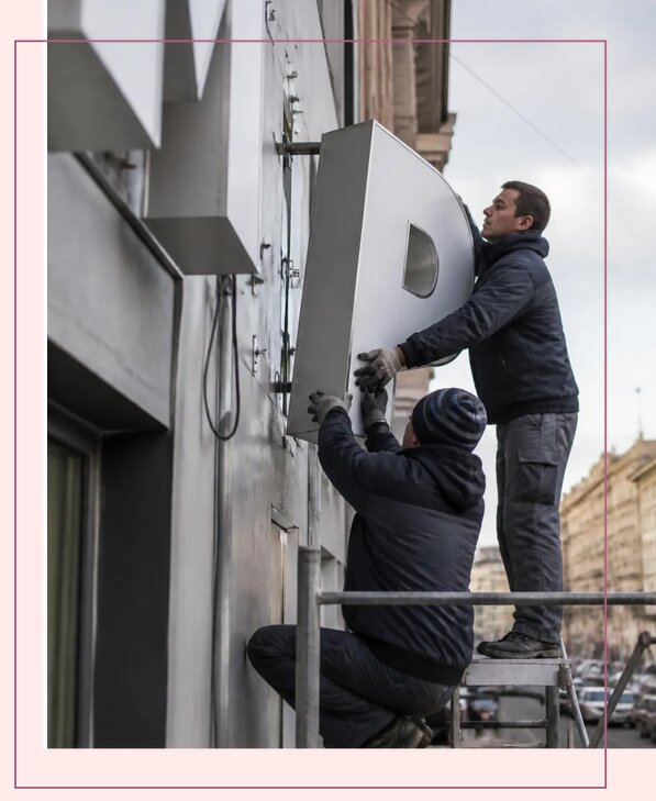 Изготовление и монтаж больших объемных букв в Великих Луке